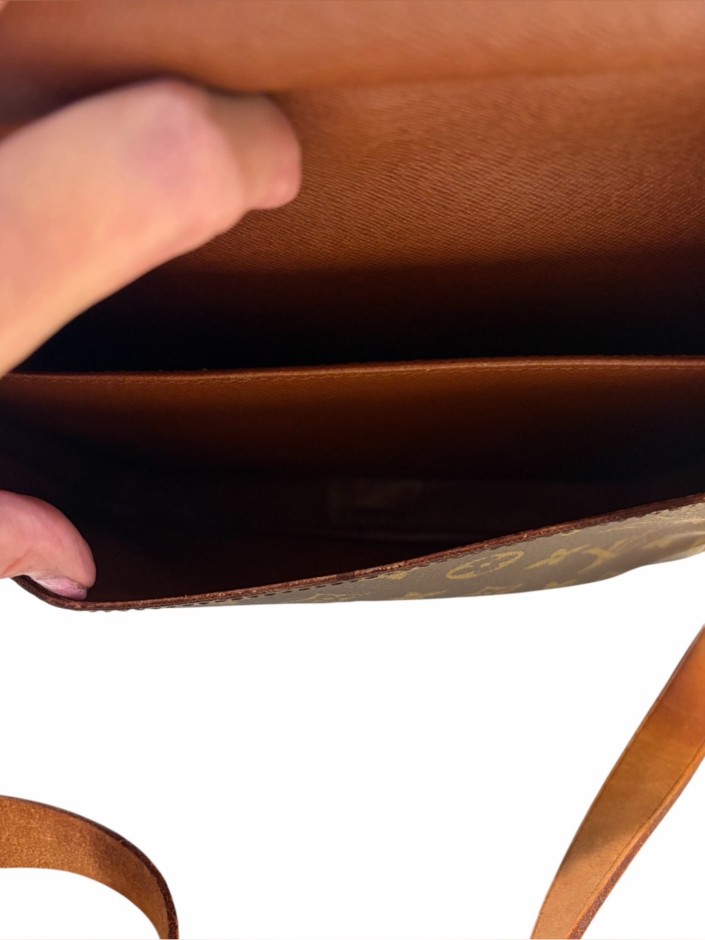 Louis Vuitton Monogram Crossbody Bag Authentic 'Cartouchière GM' - Picture 5 of 17